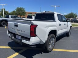 
 Toyota Tacoma full									