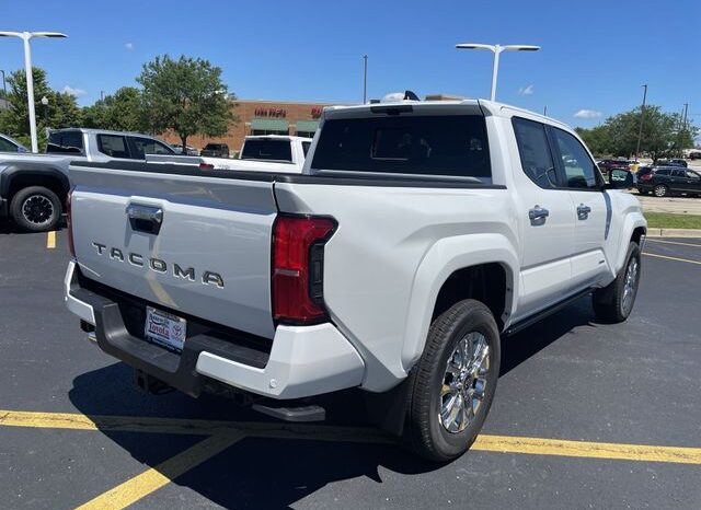 
 Toyota Tacoma full									