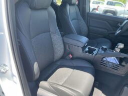 
 Toyota Tacoma full									
