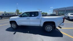 
 Toyota Tacoma full									