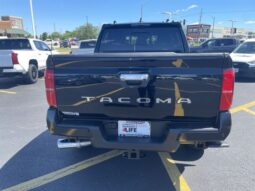 
 Toyota Tacoma full									