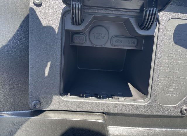 
 Toyota Tacoma full									