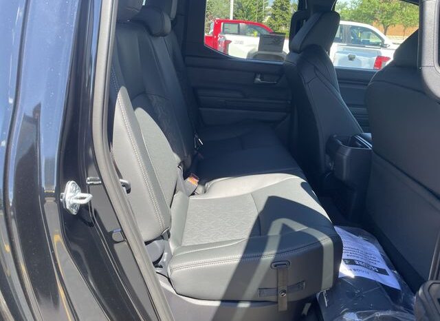 
 Toyota Tacoma full									