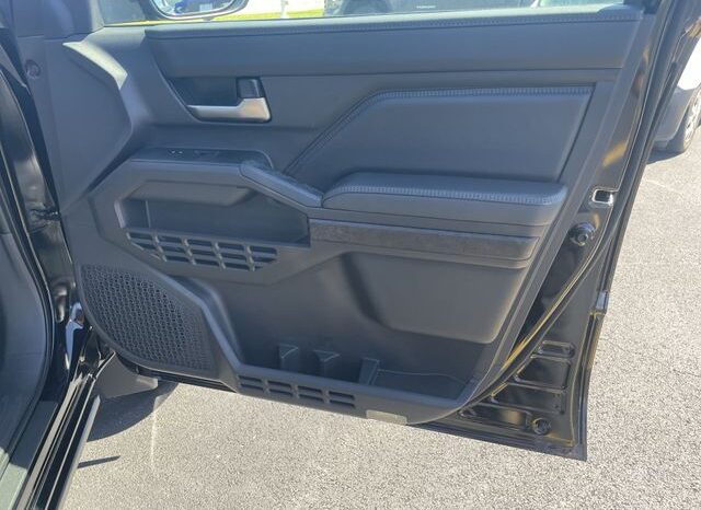 
 Toyota Tacoma full									