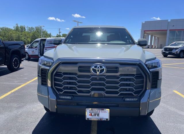 
 Toyota Tundra full									