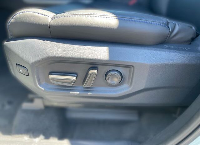 
 Toyota Tundra full									