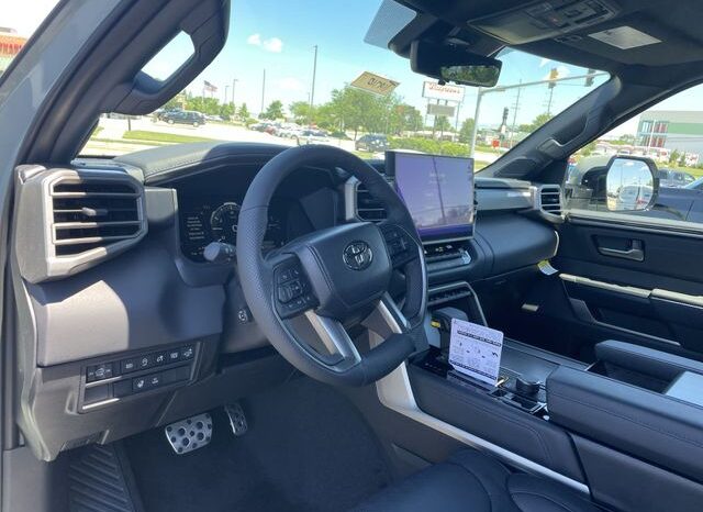 
 Toyota Tundra full									