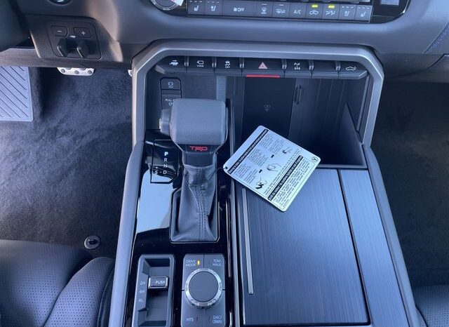 
 Toyota Tundra full									