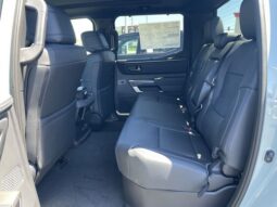 Toyota Tundra full