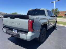Toyota Tundra full