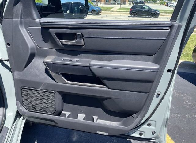 
 Toyota Tundra full									