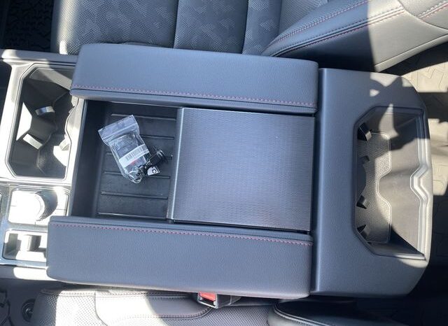
 Toyota Sequoia full									