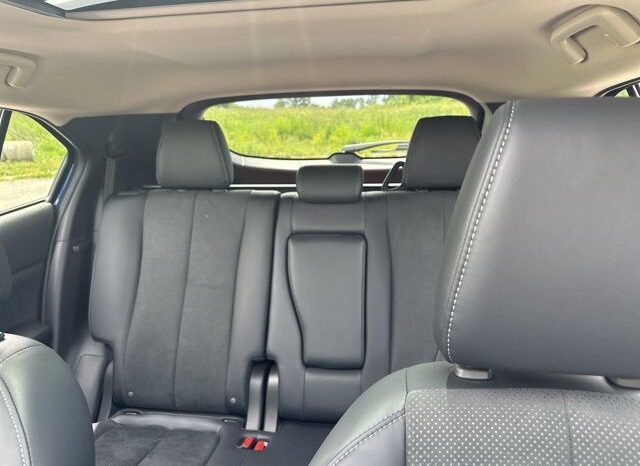 
 Mitsubishi Eclipse Cross full									