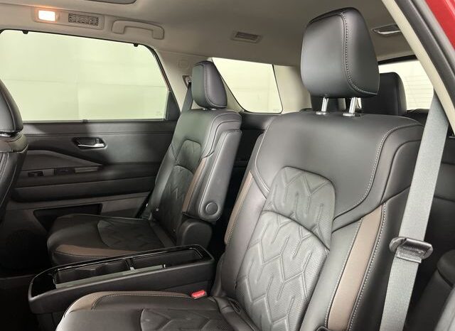 
 Nissan Pathfinder full									