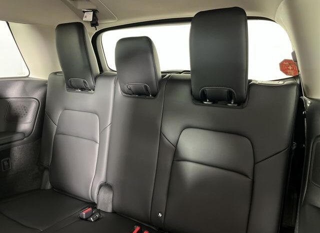 
 Nissan Pathfinder full									