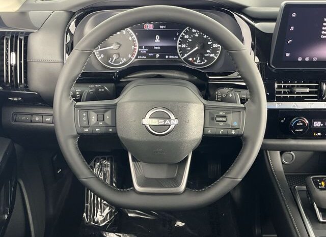 
 Nissan Pathfinder full									