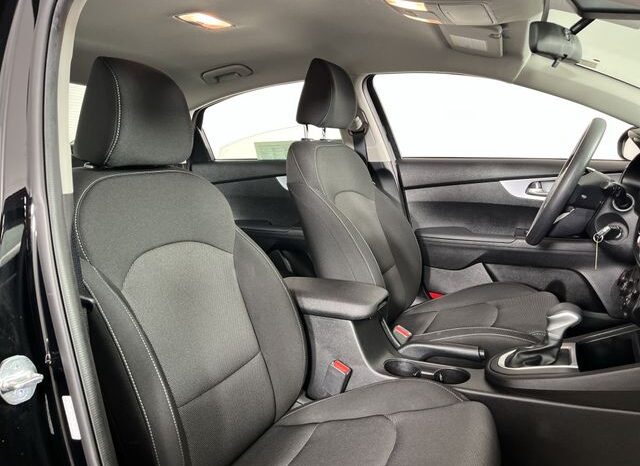 
 Kia Forte full									