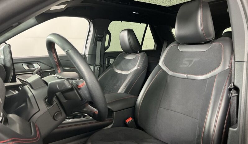 
 Ford Explorer full									