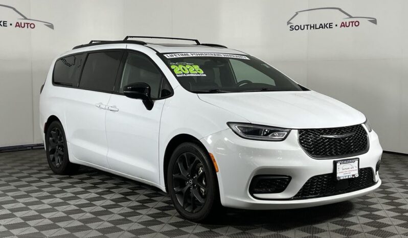 
 Chrysler Pacifica full									