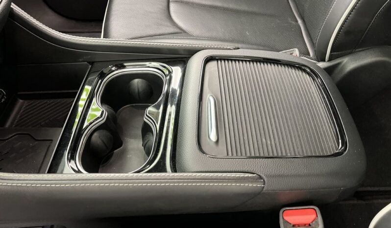 
 Chrysler Pacifica full									