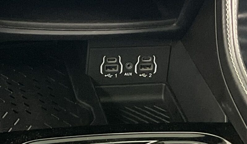 
 Chrysler Pacifica full									