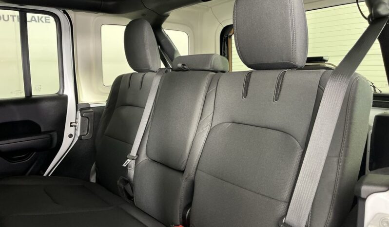
 Jeep Wrangler full									