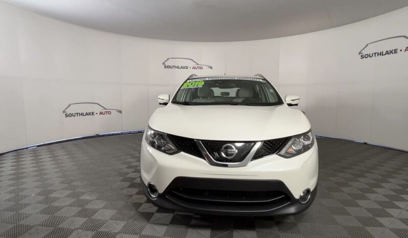 
 Nissan Rogue Sport full									