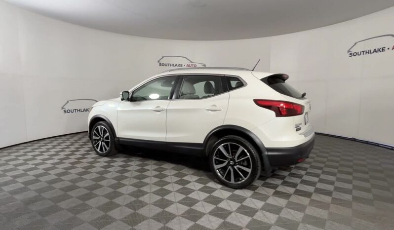 
 Nissan Rogue Sport full									