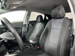 
 Hyundai Elantra GT full									