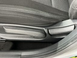
 Hyundai Elantra GT full									
