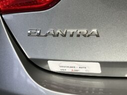
 Hyundai Elantra GT full									