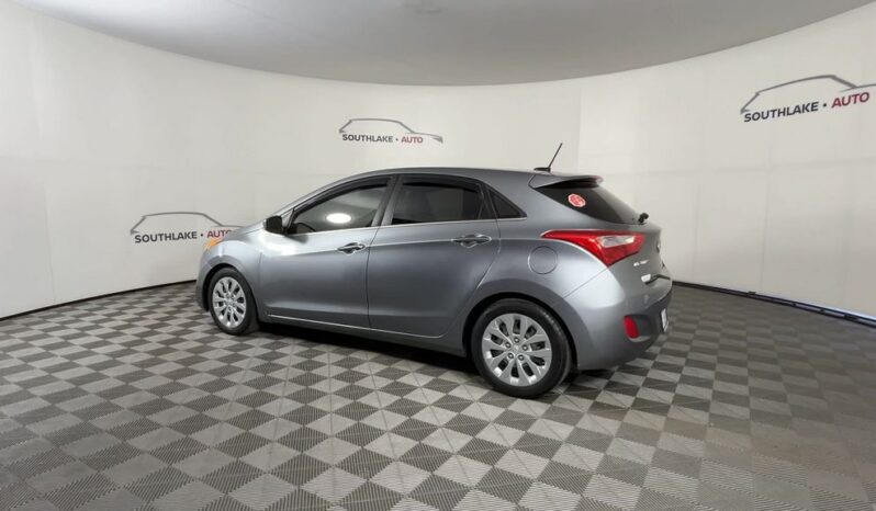 
 Hyundai Elantra GT full									