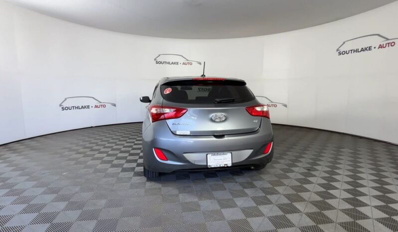 
 Hyundai Elantra GT full									