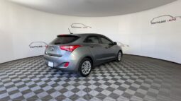 
 Hyundai Elantra GT full									