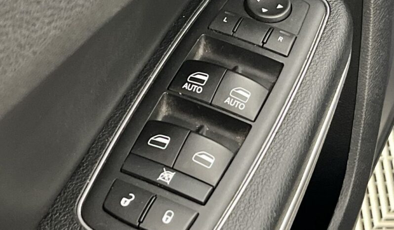 
 Chrysler 300 full									