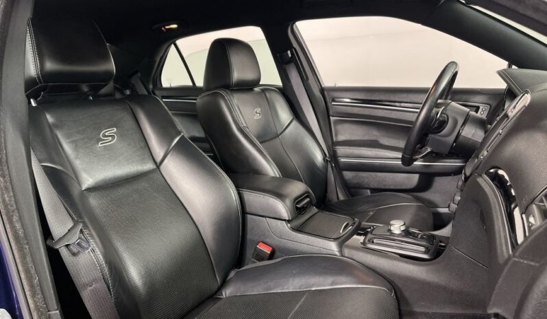 
 Chrysler 300 full									