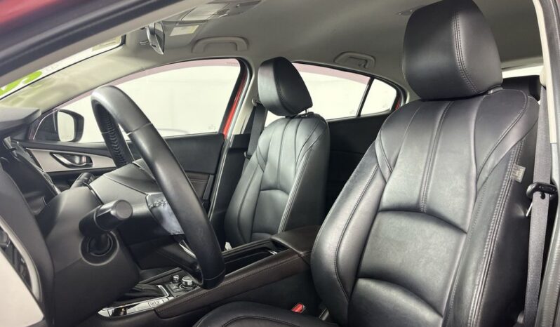 
 Mazda Mazda3 full									
