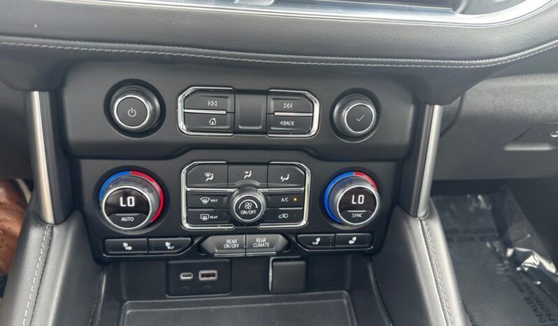 
 Chevrolet Tahoe full									