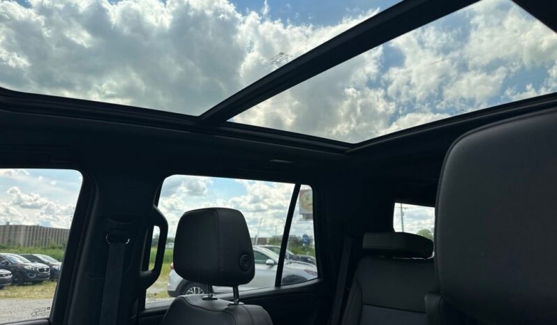 
 Chevrolet Tahoe full									