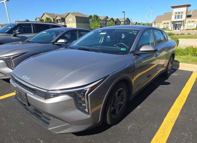 
 Kia K4 full									
