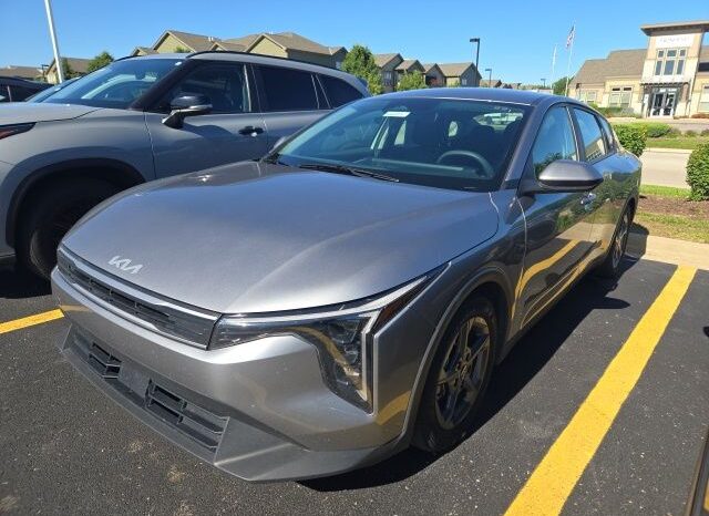 
 Kia K4 full									