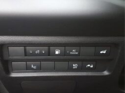 
 Nissan Rogue Plug-In Hybrid full									