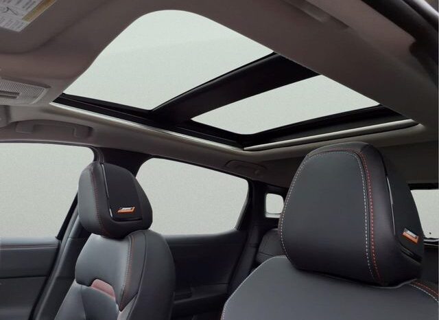 
								Nissan Kicks full									