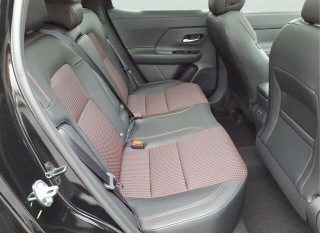 
								Nissan Kicks full									