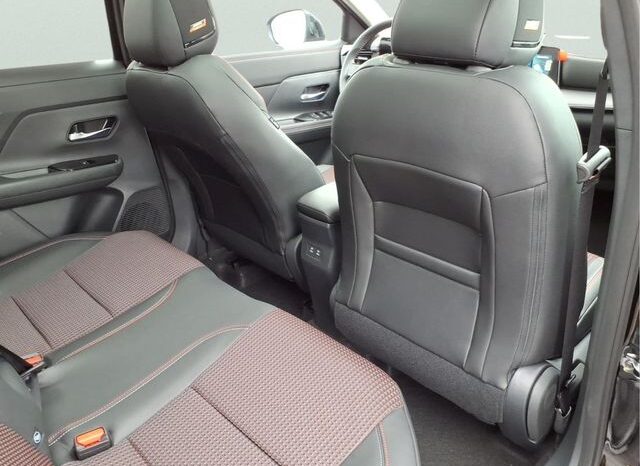 
								Nissan Kicks full									