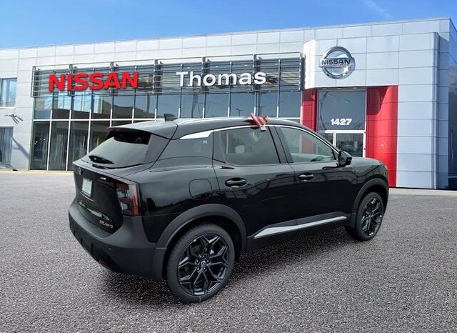 
								Nissan Kicks full									
