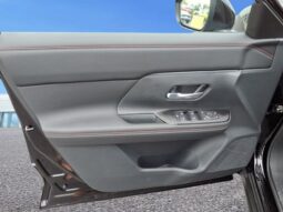 
										Nissan Kicks full									