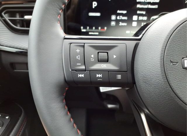 
								Nissan Kicks full									