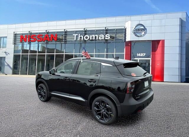 
								Nissan Kicks full									
