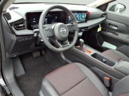 
										Nissan Kicks full									
